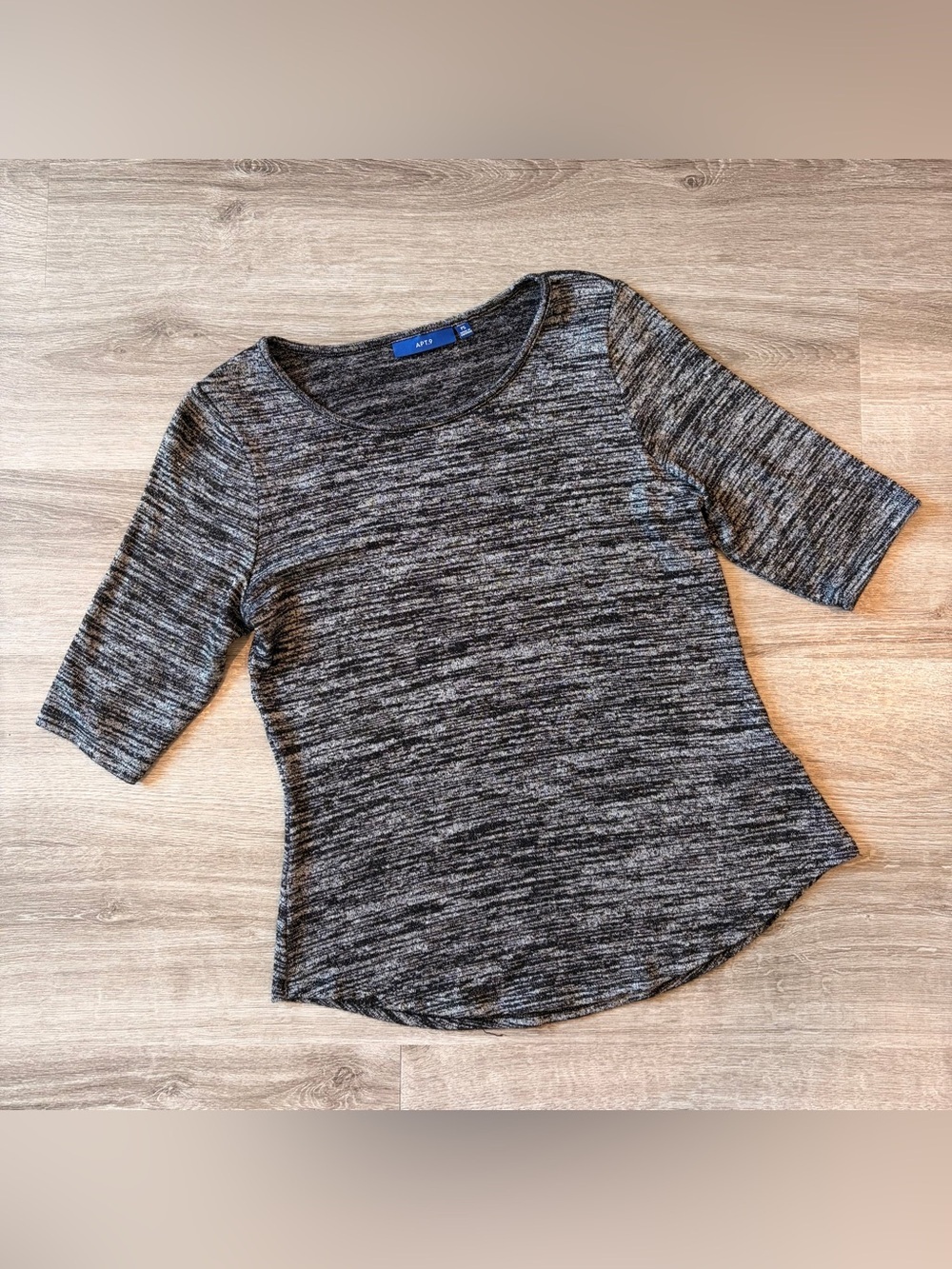 Apt. 9 black/gray top